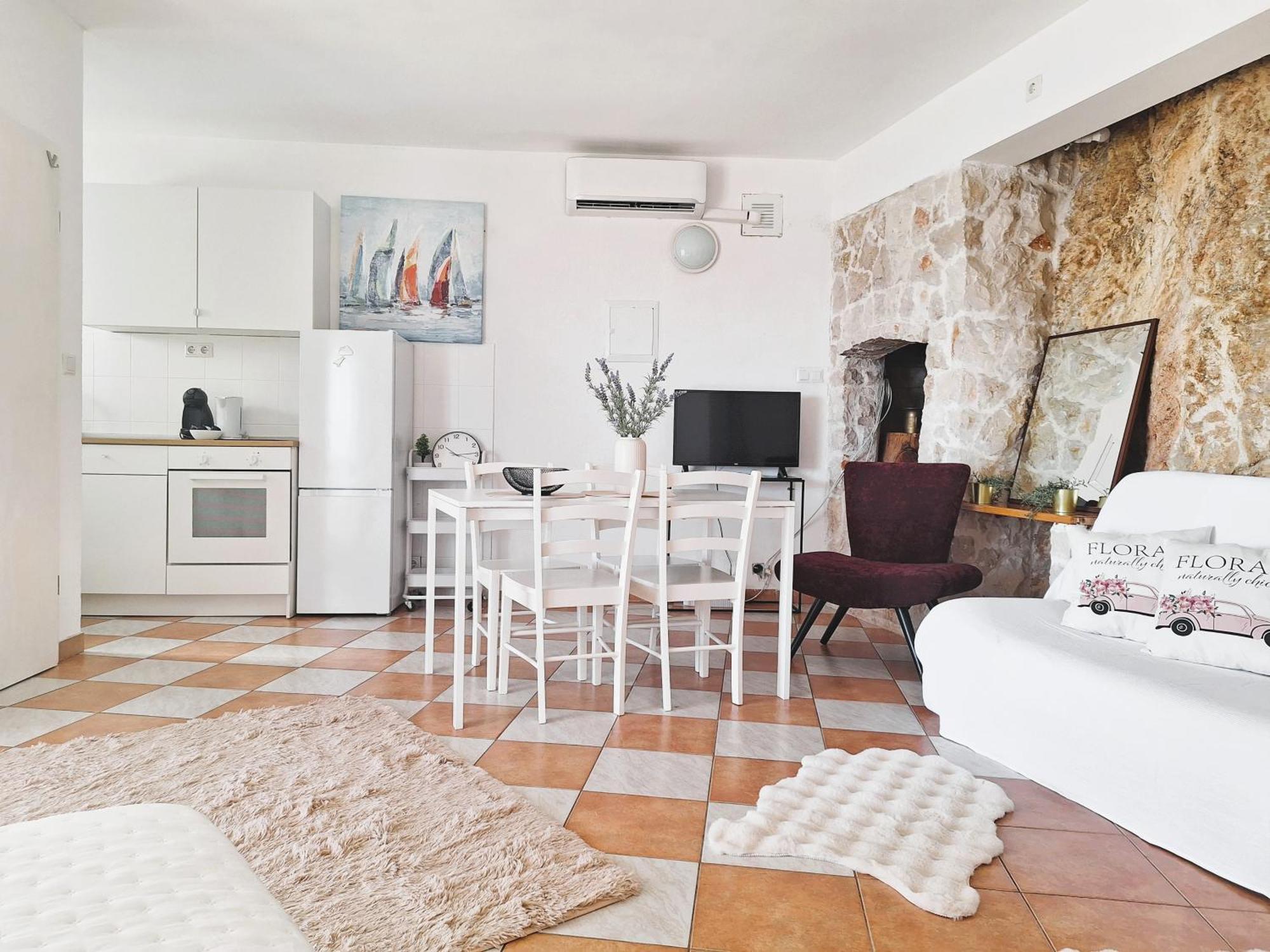 Apartmani Stine Donji Okrug  Εξωτερικό φωτογραφία